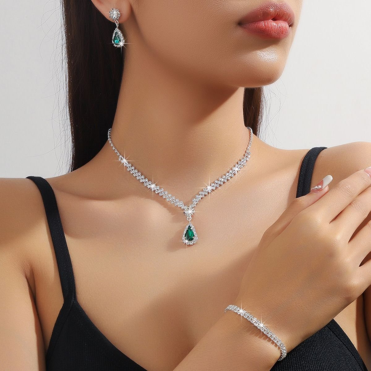 Silver Jewelry Necklace Bracelet Set - Image 4