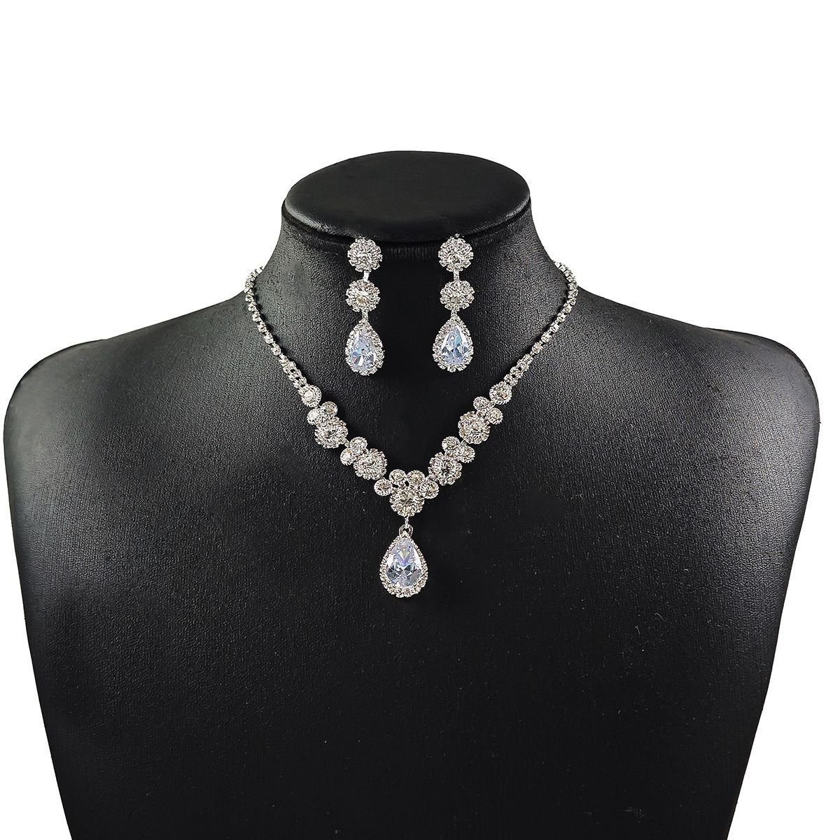 Elegant Silver-Tone Teardrop Crystal Jewelry Set – 3 Pcs - Image 2